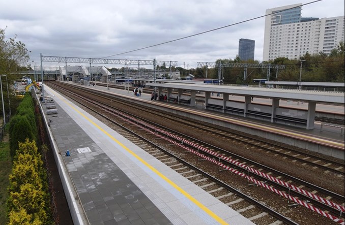 Warszawa Gdańska. Nowy peron w grudniu, zamieszanie z pozwoleniami