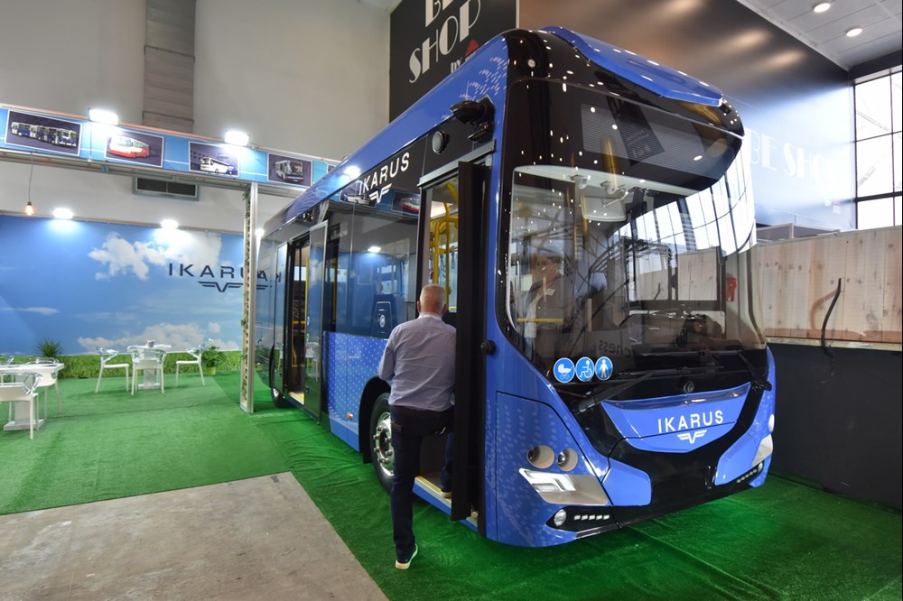 Ikarus 80e na targach Busworld 2023 w Brukseli