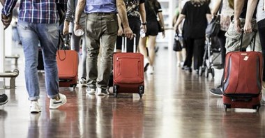 Darmowy bagaż podręczny. Tak chcą europarlamentarzyści  