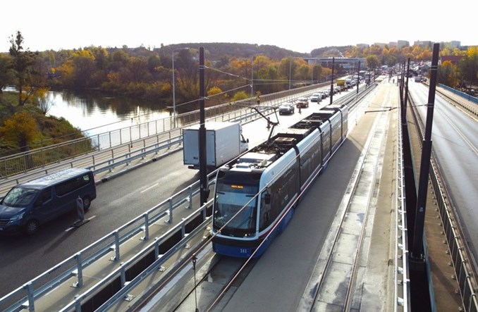 Bydgoszcz. Pierwsze tramwaje na nowym moście przez Brdę