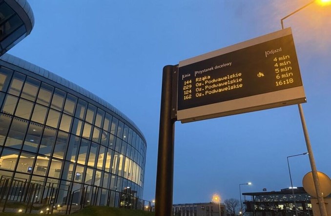 Kraków: Rondo Grunwaldzkie z wyświetlaczami dla autobusów