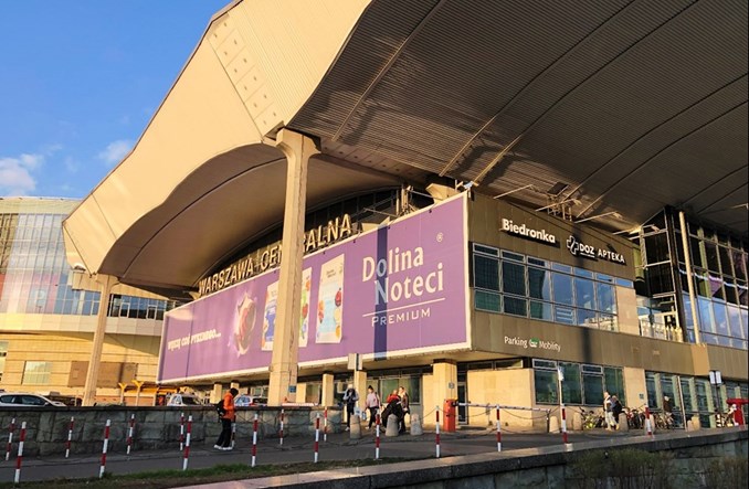 PKP SA wynajmuje Uberowi stanowiska taxi na Dworcu Centralnym