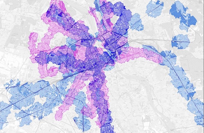 Warszawa: Białe plamy powoli wypełniają się transportem szynowym