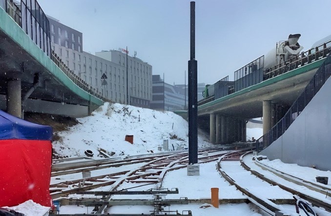 Warszawa: Trzeba jeszcze poczekać na tramwaj na Kasprzaka