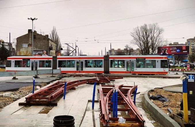 Łódź: Powrót czternastki. Większość innych inwestycji – z opóźnieniem