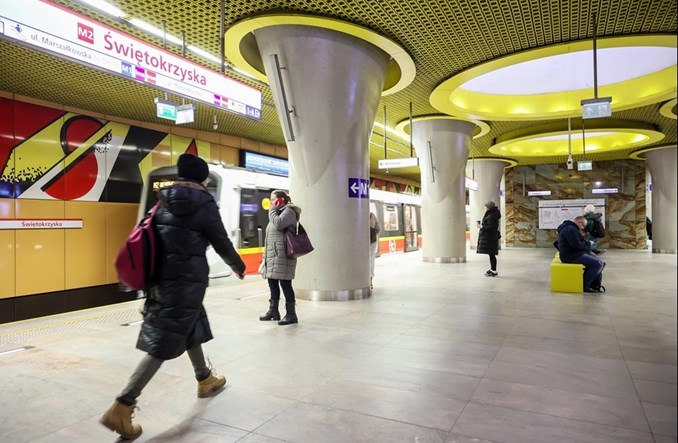 Niemal miliard pasażerów w warszawskiej komunikacji w 2023 roku