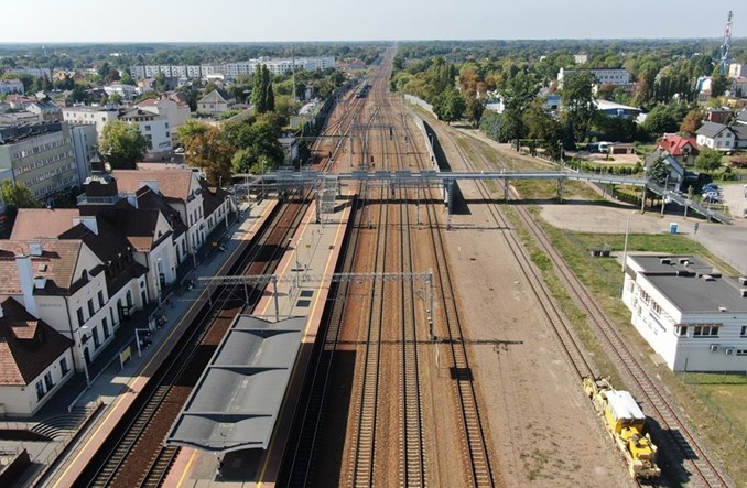 PKP PLK wymienia niepraktyczne podnośniki w Grodzisku Maz.