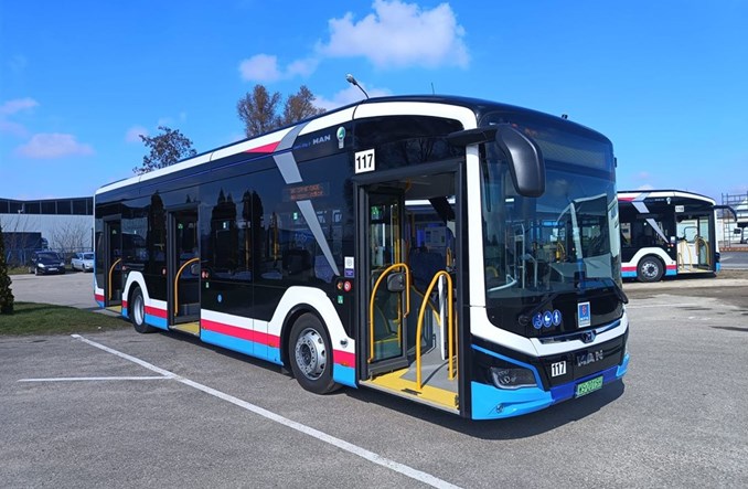 Siedlce kupują elektrobusy i stawiają dla nich wiatę