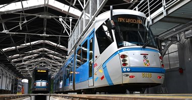 Dwa przetargi MPK Wrocław: Elektrobusy i modernizacja tramwajów 19T Skody