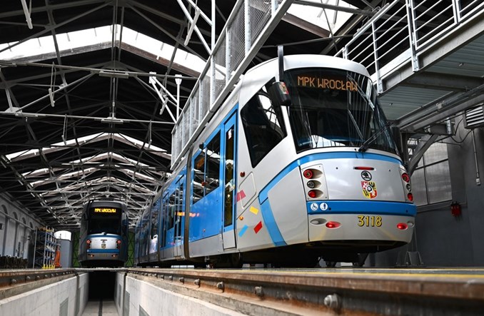 Dwa przetargi MPK Wrocław: Elektrobusy i modernizacja tramwajów 19T Skody