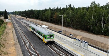 Powstaną parkingi dla pasażerów kolei w Łukowie i Chorzelach
