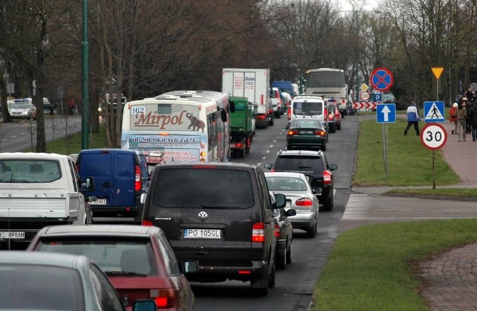 Jak przekonać kierowców do przesiadki na transport publiczny? Łukasz Warzecha gościem Kongresu Transportu Publicznego i Technologii Miejskich