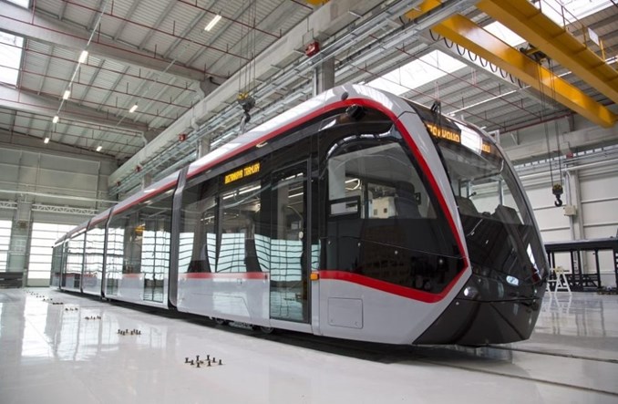 Bozankaya z kontraktem na dostawę tramwajów dla Neapolu