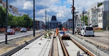 Warszawa: Tramwaj  do Wilanowa nie ruszy we wrześniu. Trzeba poprawić torowisko