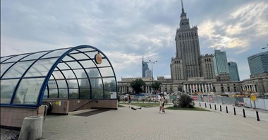Metro: Powstaną nowe zadaszenia na stacji Centrum. W nawiązaniu do pl. Centralnego