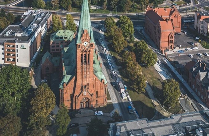 Bydgoszcz. Rybi Rynek i węzeł przesiadkowy na Pl. Kościeleckich na nowo