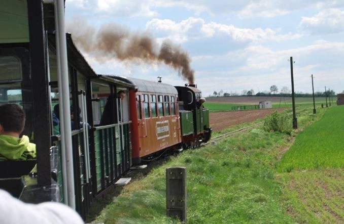 Nie będzie drogi rowerowej w śladzie kujawskiej wąskotorówki