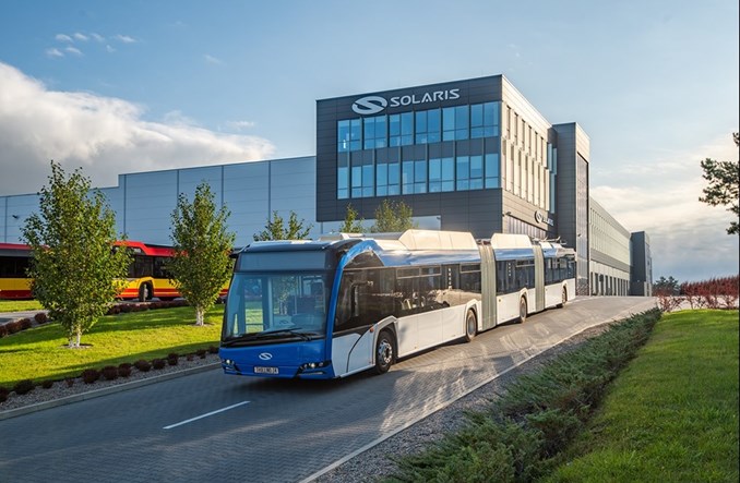 Solaris zdobywa zamówienie na 45 dwuprzegubowych autobusów elektrycznych