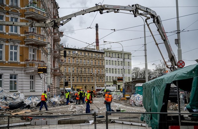 Wrocław. Kolejny etap remontu torów na pl. Powstańców Wielkopolskich