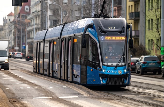 Wrocław: Dwa przystanki wiedeńskie na Sienkiewicza gotowe. Teraz kolejny etap