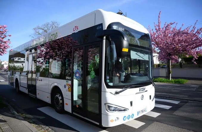 Trzy oferty w przetargu na 7 autobusów dla Wrocławia – jedna z kosmiczną wyceną