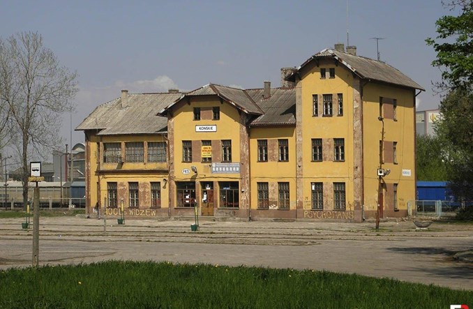Końskie: Niepewna przyszłość dworca kolejowego 