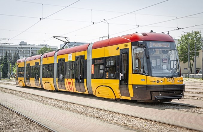 Tramwaje Warszawskie. Swingi w naprawach głównych. Zmienią czoło?