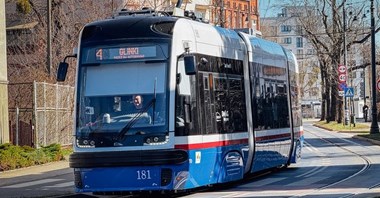 Bydgoszcz zabierze drogę samochodom i odda ją tramwajom