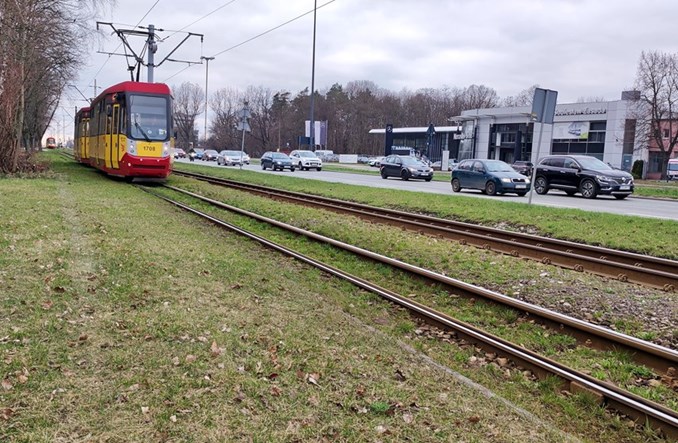 Łódź. Miasto odbetonowuje ulice. Będą nowe zielone torowiska, ale nie prędko