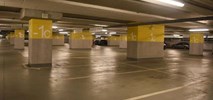 Łódź: Płatny parking na Dworcu Fabrycznym stał się prawdziwym Park and Ride  
