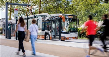 MZA Warszawa: KIO anulowało umowę z Solarisem na 50 autobusów
