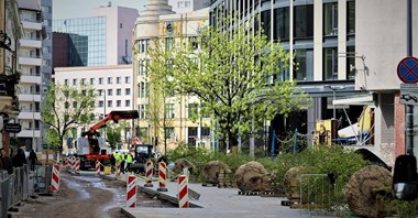 Warszawa: Ulica Zgoda bardziej zielona