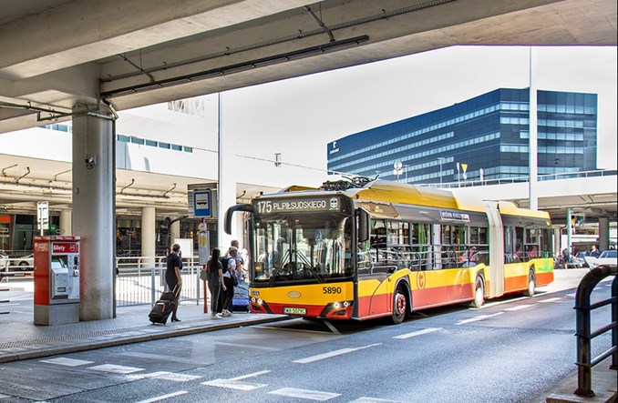 Dodatkowe wieczorne kursy autobusowe z Lotniska Chopina