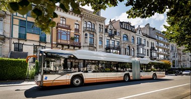 Solaris z nowymi umowami – 3 razy elektryki i raz diesel
