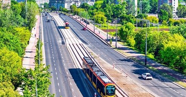 Warszawa: Tramwaje wróciły na wiadukt przy Arkadii