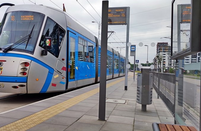 Wrocław. MPK z opóźnieniem w przejęciu miejskich przystanków