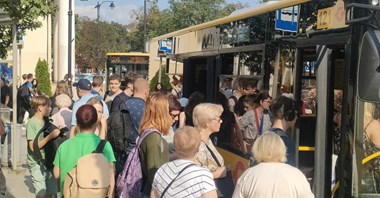 Z Grodziska Mazowieckiego do Warszawy – Transport szyty na miarę aglomeracji