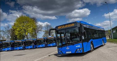 MPK Kraków bierze 48 spalinowych Solariów. W tle ponad 140 kolejnych