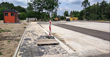 Łódź. Autobusy MPK wracają na Rojną, ale to nie koniec utrudnień 