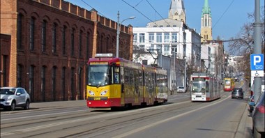 Łódź. Remonty torowisk i powroty linii – wszystko posypało się jak domek z kart