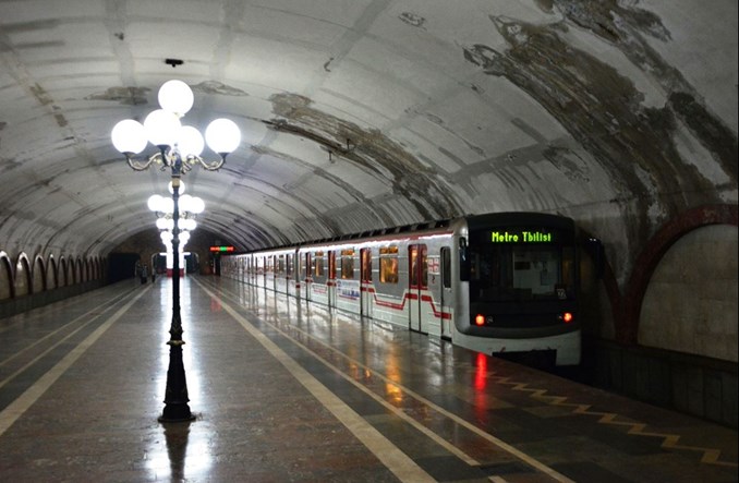 Chińskie wagony metra w Tbilisi