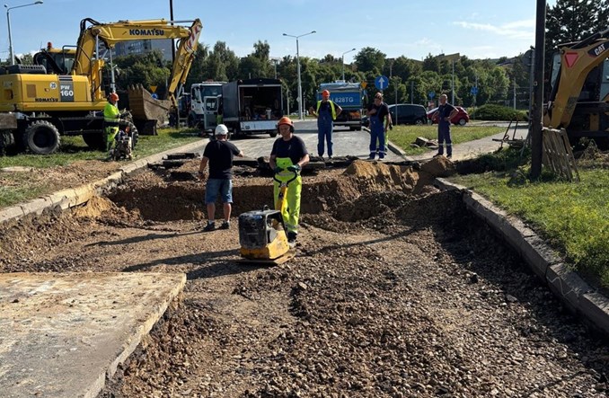 Lublin. Utrudnienia na pętli autobusowej. Zapadła się jezdnia 