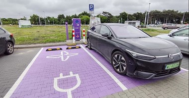 ChargeIn otwiera nową stację ładowania EV w Toruniu – energia w sercu miasta Kopernika