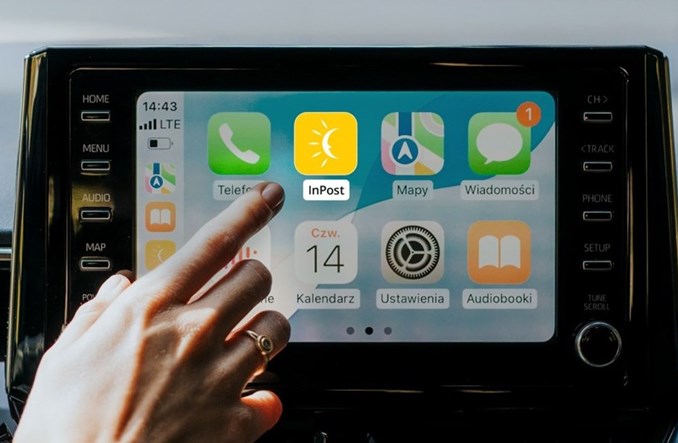 InPost. Odbieranie paczek z ekranu auta