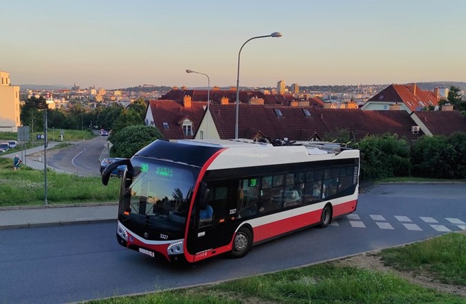 Brno zadowolone z trolejbusów bateryjnych. Dojadą do lotniska?