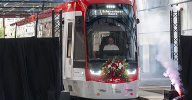 Haga zaprezentowała pierwszą Tinę