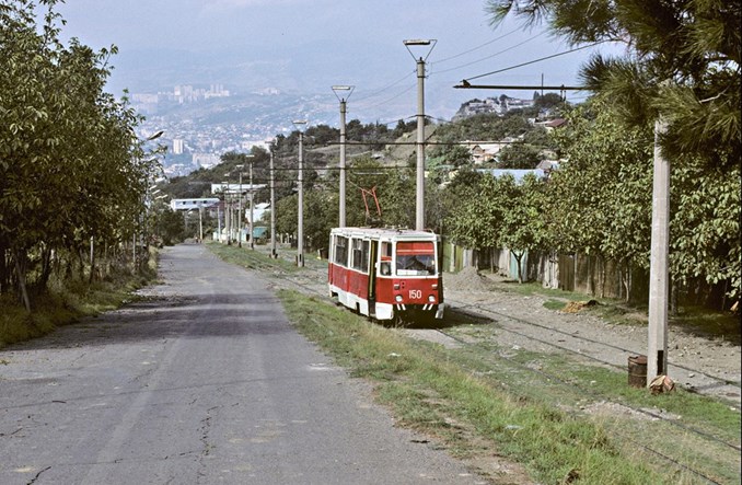 Tbilisi przed wyborami myśli o tramwajach