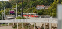 Praga. Coraz bliżej do otwarcia mostu tramwajowego nad Wełtawą 