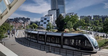CAF z tysięcznym tramwajem platformy Urbos