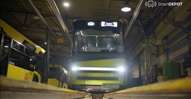 Autobus sam ruszy do myjni. Busworld pokazuje SmartDEPOT™